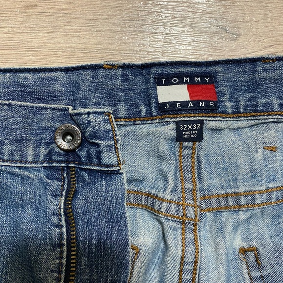 Vintage Tommy Hilfiger light wash jeans - Picture 5 of 5